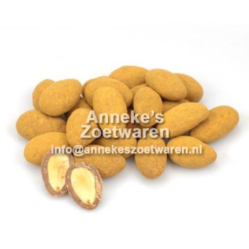 Chocolade Kaneel Amandel per 200 gram Chocolade Kaneel Amandel per 200 gram